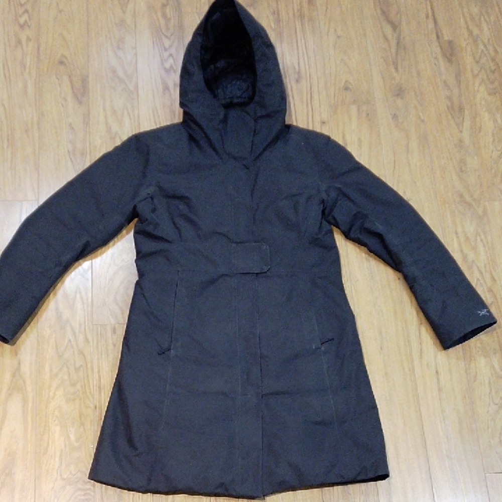 Arc'teryx Women's Black Hooded Trench Coat